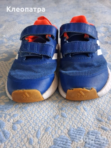 Детски маратонки Adidas +ПОДАРЪК, снимка 9 - Детски маратонки - 54895917