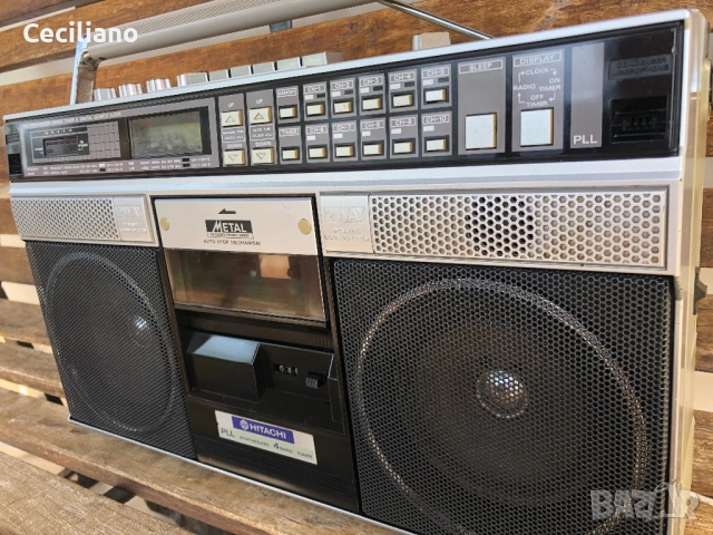 Радиокасетофон  HITACHI TRK 7990E Vintage Boombox, снимка 2 - Радиокасетофони, транзистори - 54628937