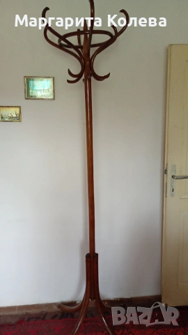 Дървени закачалки 2 броя 