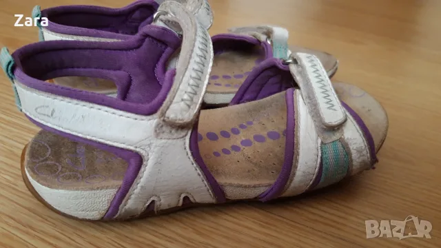 кожени сандали Clarks, 28.5ти номер, снимка 5 - Детски сандали и чехли - 55492236
