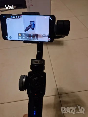 Стабилизатор за смартфони-Гимбал- Zhiyun-Tech SMOOTH 4, снимка 9 - Чанти, стативи, аксесоари - 50407530