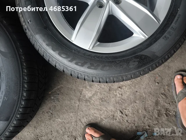 Зимни гуми 215 65 17, снимка 4 - Гуми и джанти - 55407124