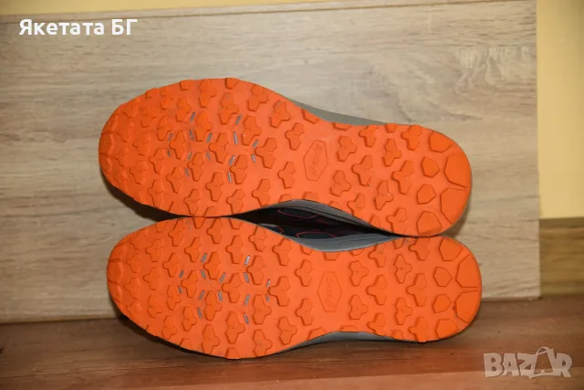 Asics Оригинални маратонки, номер 44 в отлично състояние, цена 50 евро, снимка 5 - Спортни обувки - 55314923