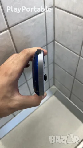 PS Vita PCH-1000 Sapphire Blue OLED, снимка 8 - PlayStation конзоли - 55639130