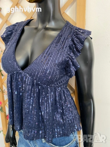 Топ блестящ, снимка 2 - Корсети, бюстиета, топове - 54313178