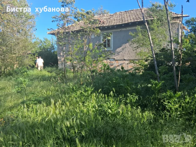 от собственик,без посредник,продава парцел в който има стара къща за събаряне