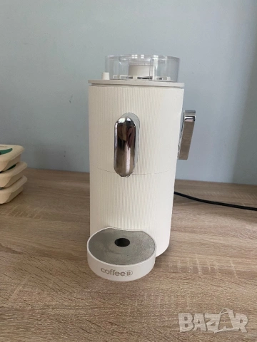 Кафемашина с капсули CoffeeB с подарък капсули, снимка 4 - Кафемашини - 54388526