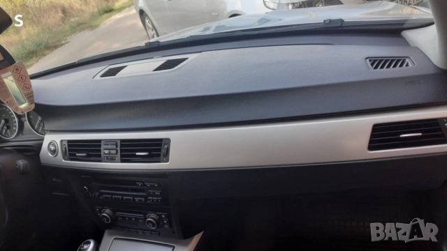 BMW E90 320 177k.с, снимка 4 - Автомобили и джипове - 54681104