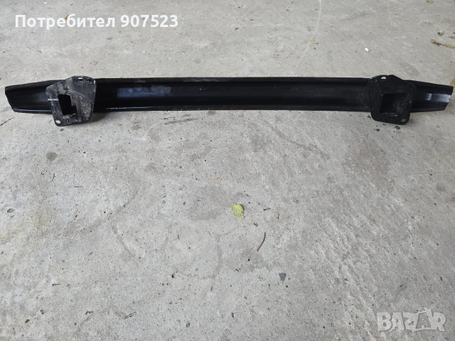 Греда/основа под задна броня Голф 4 Seat Leon Toledo Golf 4 Bora Passat 1J0807305 , снимка 2 - Части - 55012285