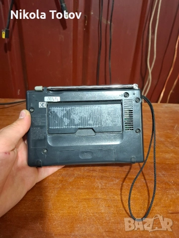 Продава се радио Sony ICF-SW30 . , снимка 6 - Радиокасетофони, транзистори - 54912718