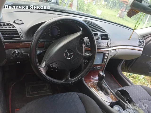 Мерцедес Е 220 дизел, снимка 14 - Автомобили и джипове - 55401134