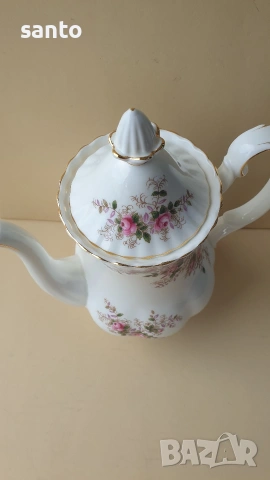 Royal Albert-Лавандулова Роза., снимка 5 - Антикварни и старинни предмети - 54661519
