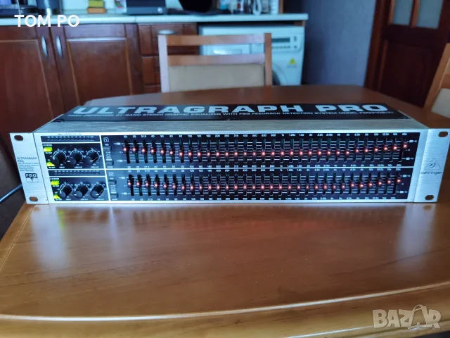 Еквалайзер Behringer Fbq 3102 HQ
