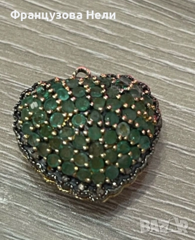 Старинно сърце с Изумруди и Диаманти, снимка 2 - Колиета, медальони, синджири - 54117800