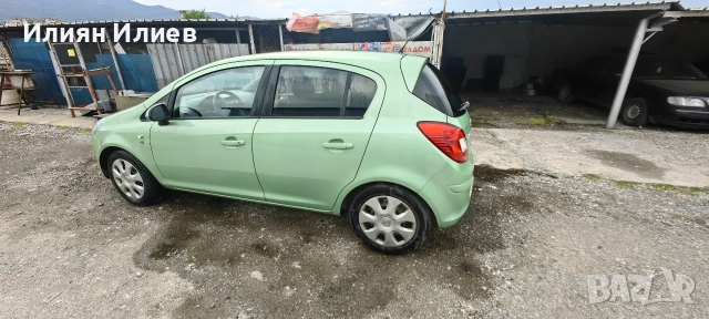 Опел корса 2010г 1.2 бензин , снимка 4 - Автомобили и джипове - 54255770