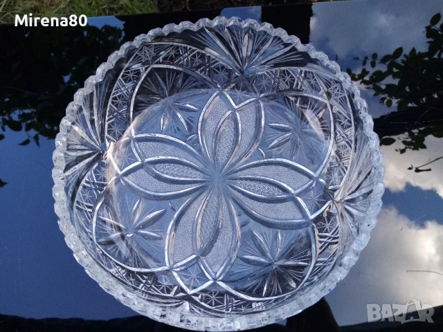 Голяма кристална купа, снимка 2 - Антикварни и старинни предмети - 54662795