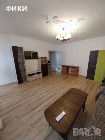 Отдавам под наем тристаен апартамент в град Шумен срещу пазара санирания блок ет.з дългосрочно 