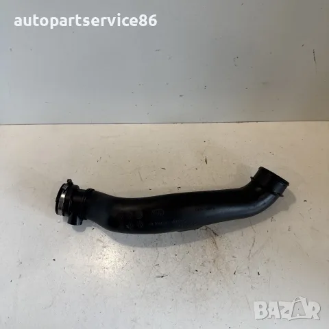 Въздуховоден маркуч на въздушния филтър за Chrysler 300C 3.0 CRD (2009) OEM 04861686AC
