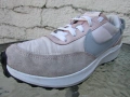 Дамски маратонки Nike Waffle Debut, снимка 4