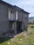 Урегулиран парцел 1500 кв.м. с ток, вода и стара къща в с. Дружинци, снимка 3