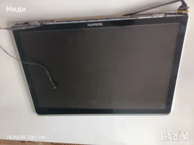 здравейте продавам няколко Матрици различни по големина за Macbook pro и това от снимките , снимка 8 - Лаптопи за работа - 55332518