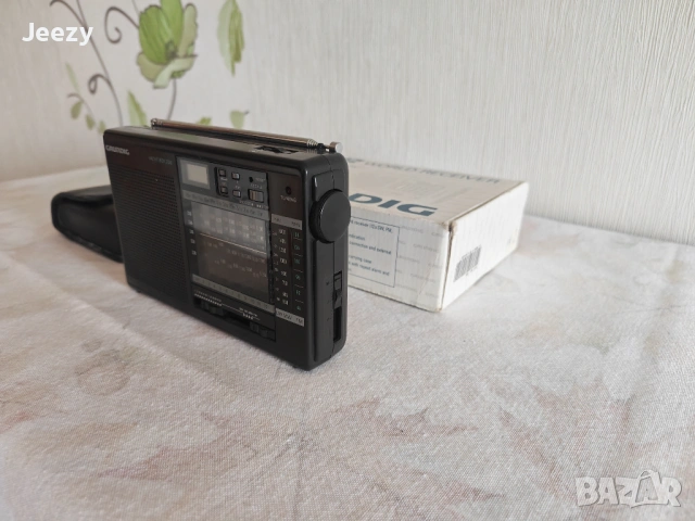 Радио Grundig Yacht Boy 206, снимка 3 - Радиокасетофони, транзистори - 54615588