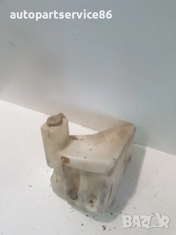 Резервоар за чистачки за Mercedes 310D (1989-1995) 6018690120, снимка 2 - Части - 54030319