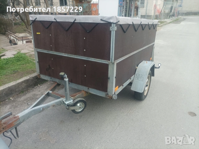 ремарке с документи 