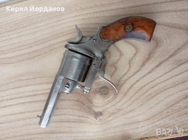 Малък велодог револвер, снимка 8 - Бойно оръжие - 55600225