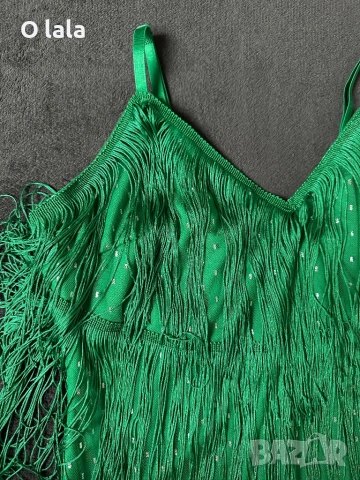 Атрактивна рокля с ресни 