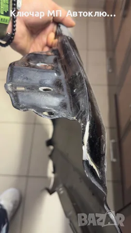 Преден десен калник в много добро състояние Lexus RX 450h, снимка 3 - Части - 55410522