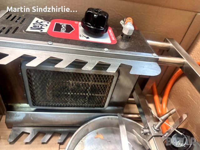 Малък професионален газов грил / дюнер машина REMTA, снимка 2 - Обзавеждане на кухня - 54096927