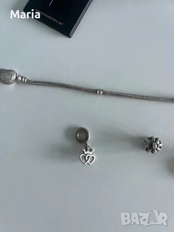 Оригинална гривна Pandora с талисмани – отлично състояние, снимка 3 - Гривни - 54731872