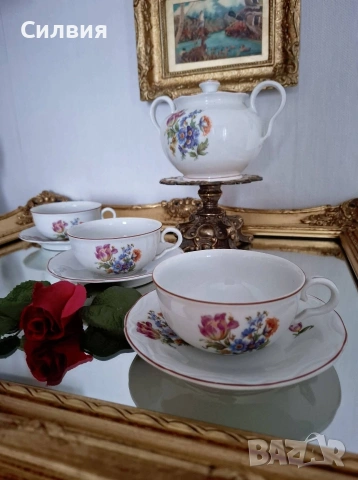 Красив комплект от български порцелан 