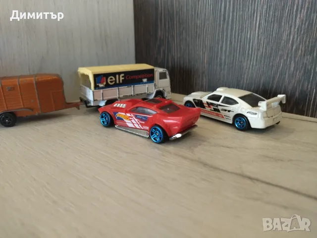 Ретро метално камионче Ford + модели на Hot Wheels !!!, снимка 4 - Колекции - 55680074