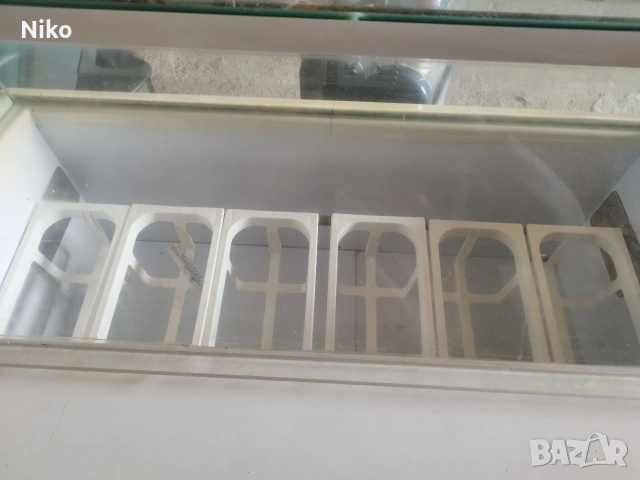 Витрина за сладолед , снимка 2 - Хладилни витрини и фризери - 54264207