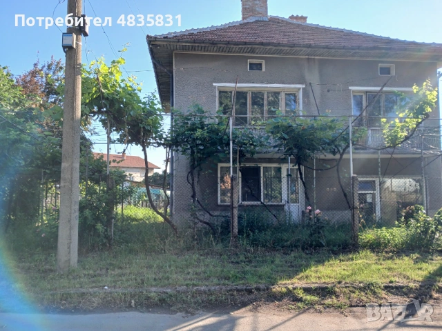 Продавам/Заменям двуетажна къща на 5 минути пешеходно разстояние от центъра на град Берковица , снимка 7 - Къщи - 54855453