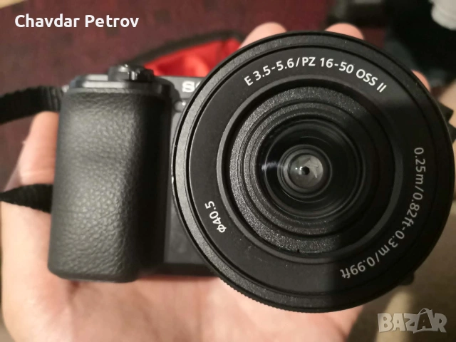 Фотоапарат Sony A6100, снимка 8 - Фотоапарати - 55157390