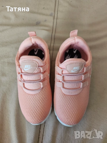 Детски маратонки Nike, снимка 2 - Детски обувки - 54311476