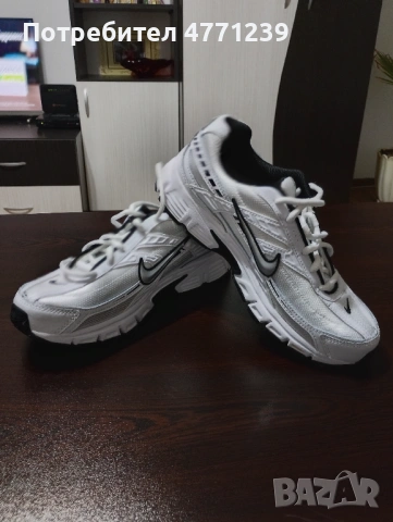 Маратонки Nike