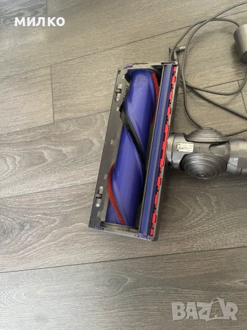Акумулаторна прахосмукачка DYSON V-10, снимка 6 - Прахосмукачки - 55035005