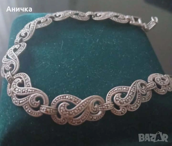 Сребърна уникална гривна