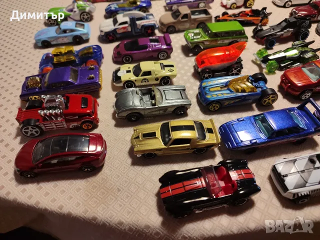 45 броя Hotwheels, снимка 2 - Коли, камиони, мотори, писти - 55409172