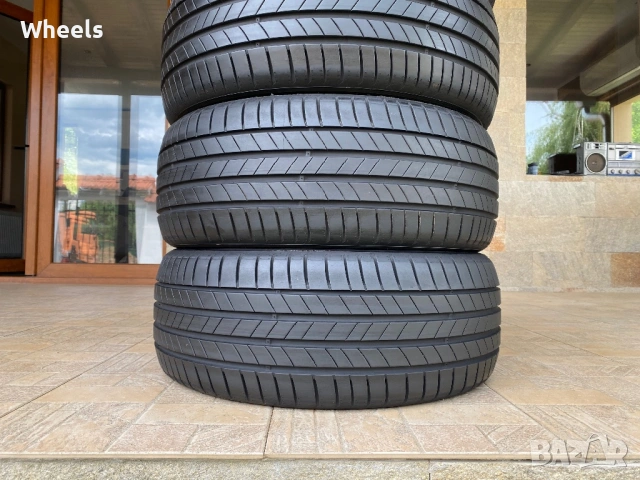 4бр. Летни гуми 215/45/17 Kumho Ecsta PS71 91V XL DOT0125, снимка 2 - Гуми и джанти - 54564668