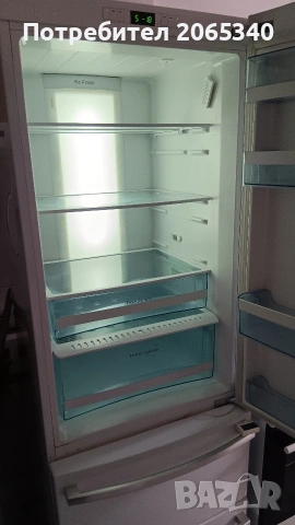 ХЛАДИЛНИК С ФРИЗЕР HAIER 