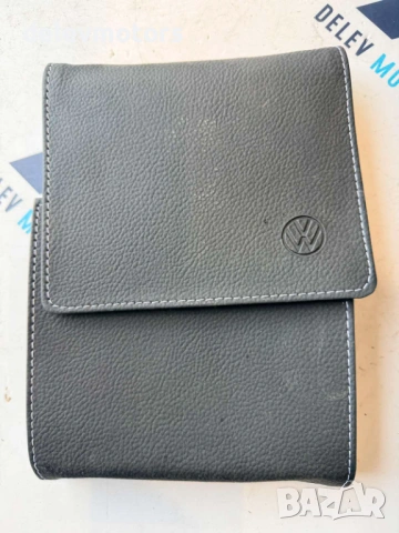 Сервизна книжка от Volkswagen Golf VIII Variant, двигател DFYA, 1.5 eTSI, 150 кс., автоматик, 64 000