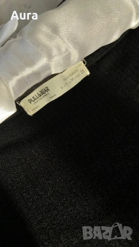 Bershka black ribbed crop-top cardigan, снимка 4 - Блузи с дълъг ръкав и пуловери - 54071867