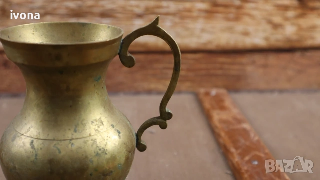 Масивна месингова ваза с дръжка!, снимка 2 - Вази - 54278753