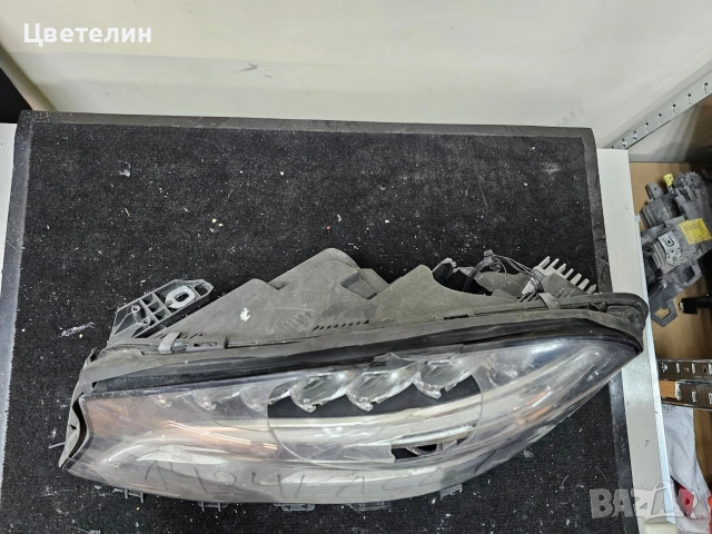 Ляв фар Mercedes GLA W156 lqv far мерцедес гла 156, снимка 3 - Части - 54487779