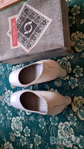 Дамски обувки, снимка 2 - Дамски обувки на ток - 54301966